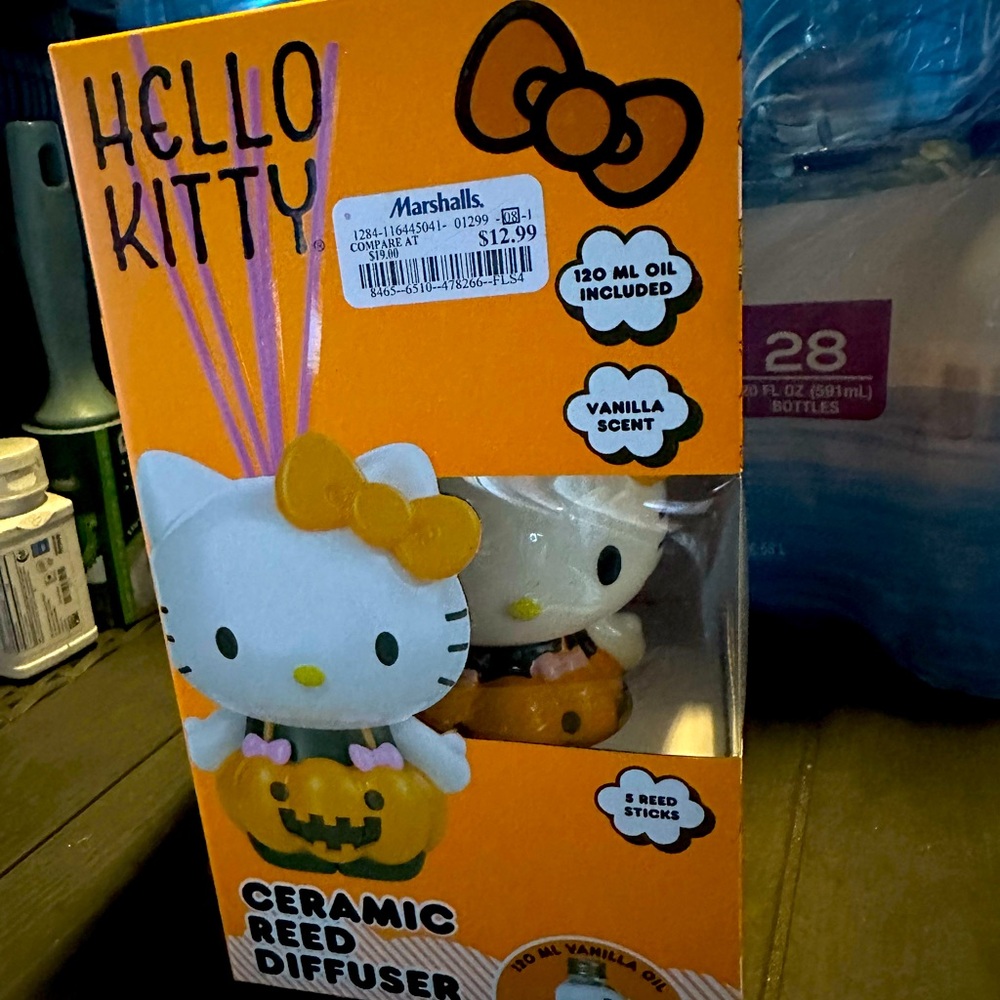 Hello kitty ceramic reed diffuser Halloween pumpkin costume